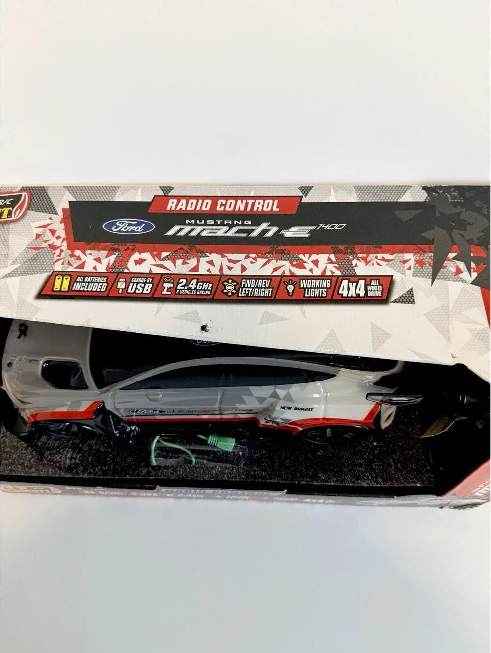 New Bright Ford Mustang Mach-E 1400 RC Car 4WD 2.4GHz USB